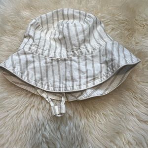 Pehr sunhat for baby